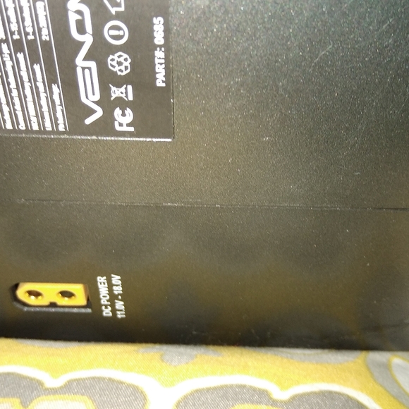 Venom 80w X2 battery charger - Picture 6 of 10